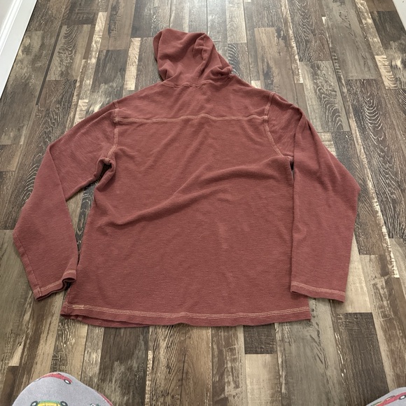 BKE Men's Brick Red Hoodie Shirt - Picture 3 of 3